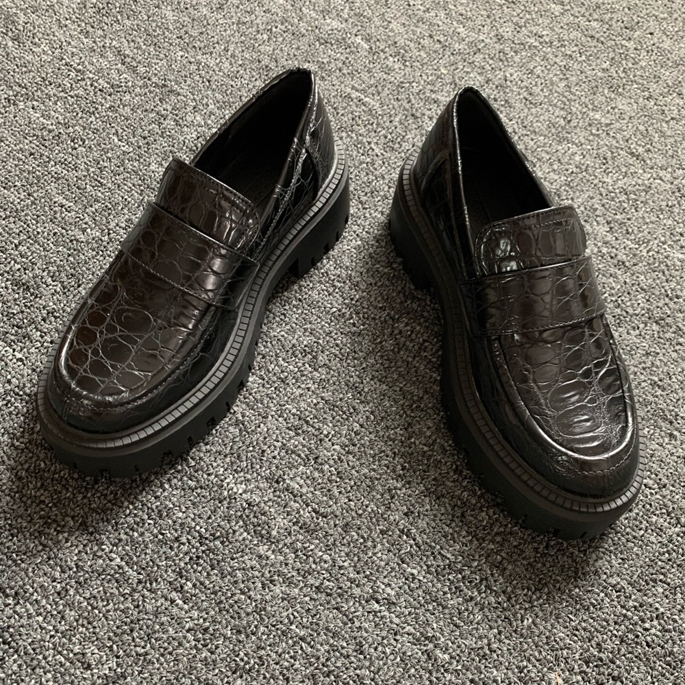Topshop black loafers. Platform sole. Size: 6 wide fit. Never worn.